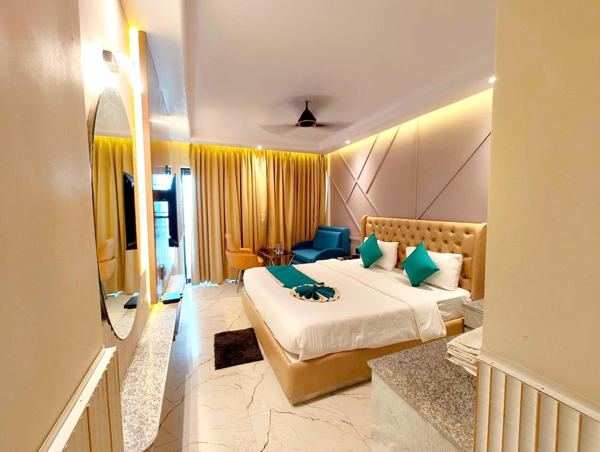 A Luxuary Dream!land Near Sea And Jagannth Temple - Fully Air Conditioning Luxuary - Lift - Restaurant & Parking Facilities - Four Star In Hotel 4*